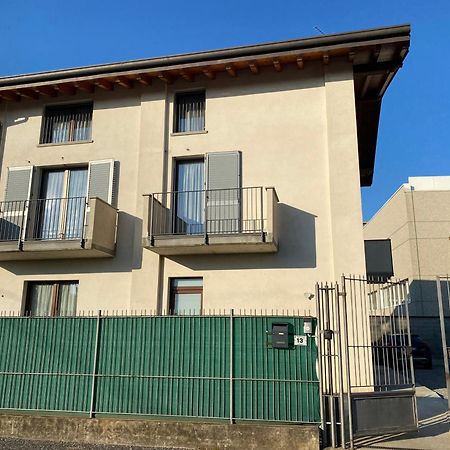 Il Caravaggio Guest House 2 Грассоббьо Экстерьер фото