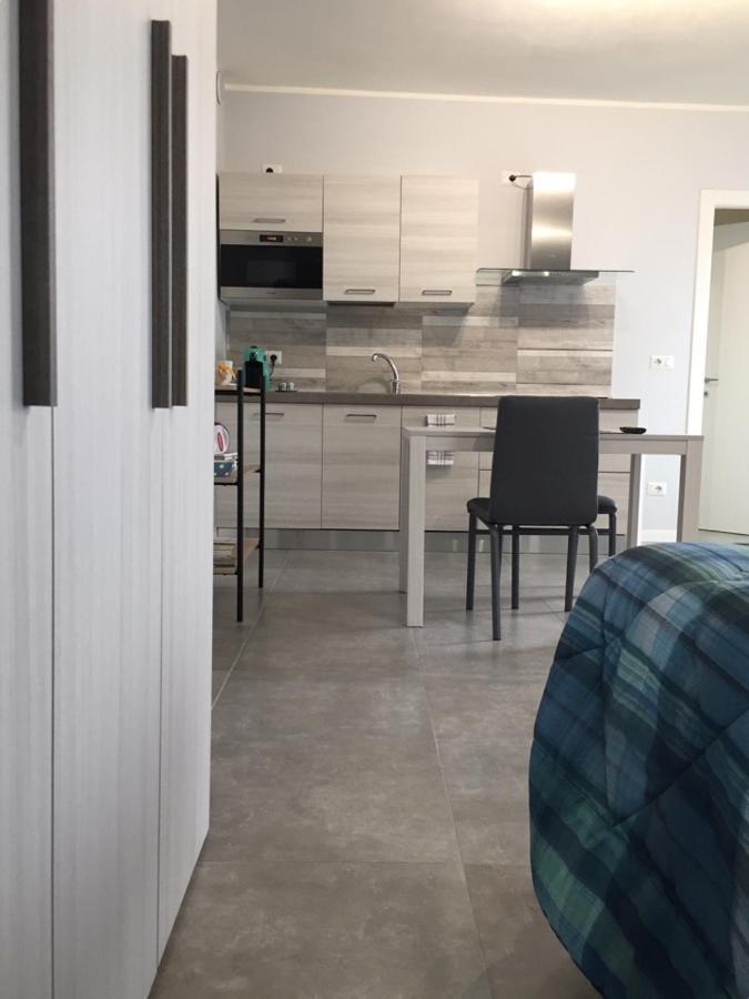 Il Caravaggio Guest House 2 Грассоббьо Экстерьер фото