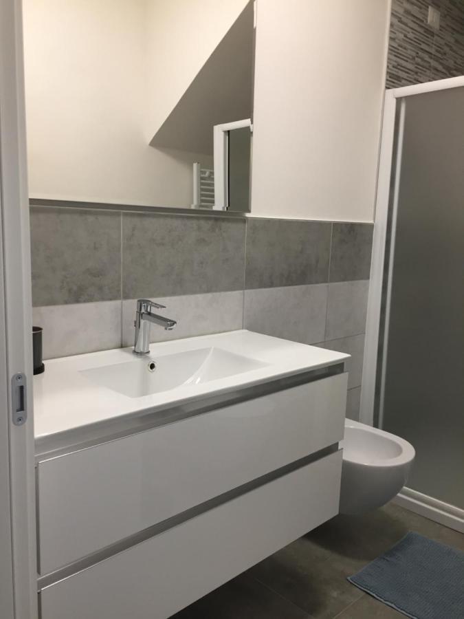 Il Caravaggio Guest House 2 Грассоббьо Экстерьер фото