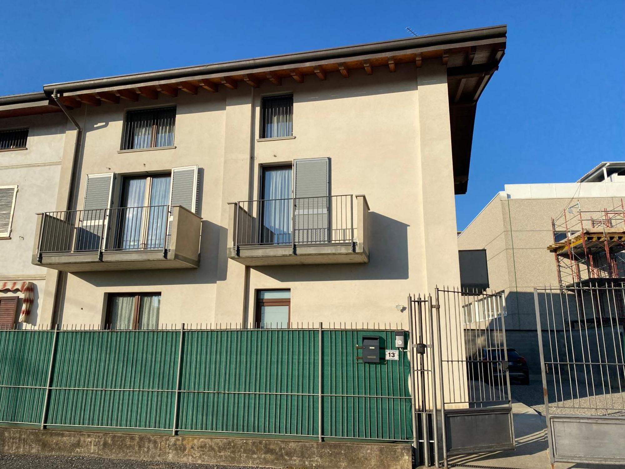Il Caravaggio Guest House 2 Грассоббьо Экстерьер фото